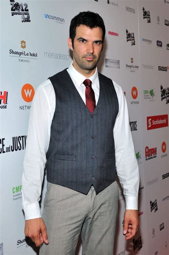 Benjamin Ayres Height, Weight, Net Worth, Age, Birthday, Wikipedia, Who, Instagram, Biography