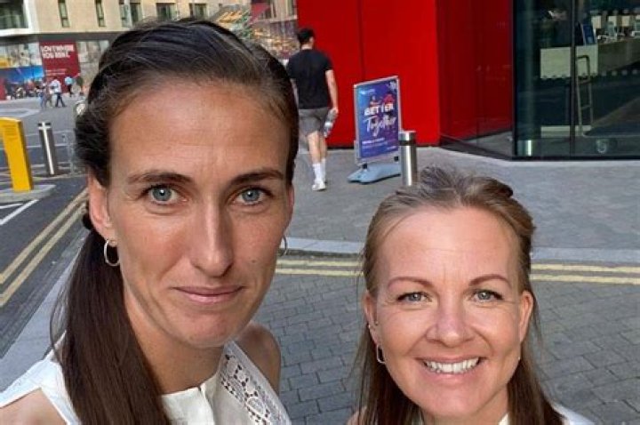 Is Jill Scott Gay? Age, Height, Net Worth