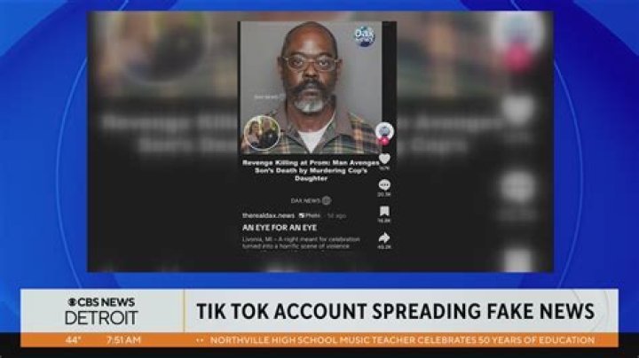 
Sticker De Tiktok Fox Is Trending After Scary Stickers Go Viral on The App 