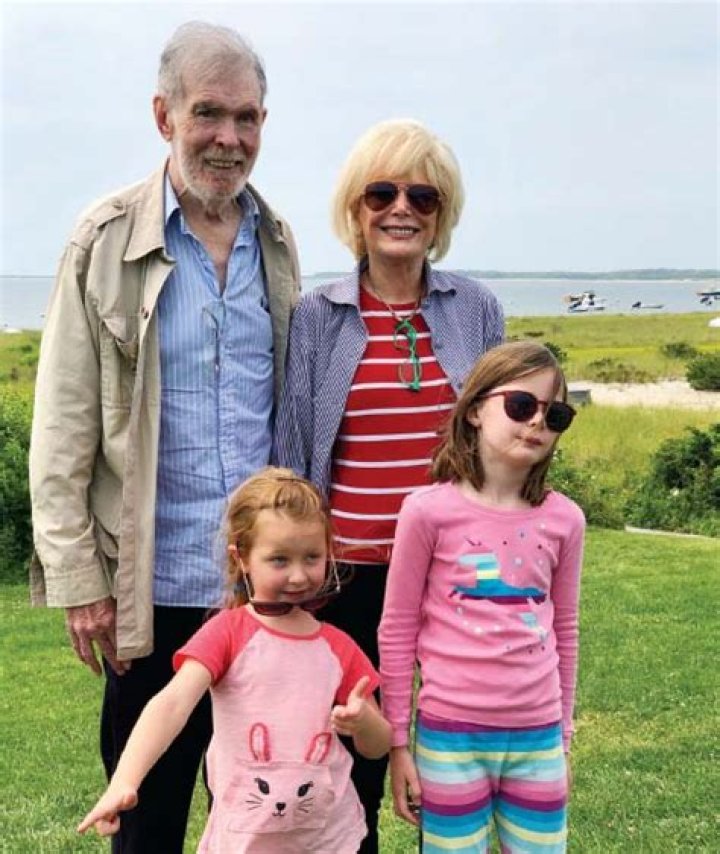 Who is Taylor Stahl Latham, Leslie Stahl’s daughter?